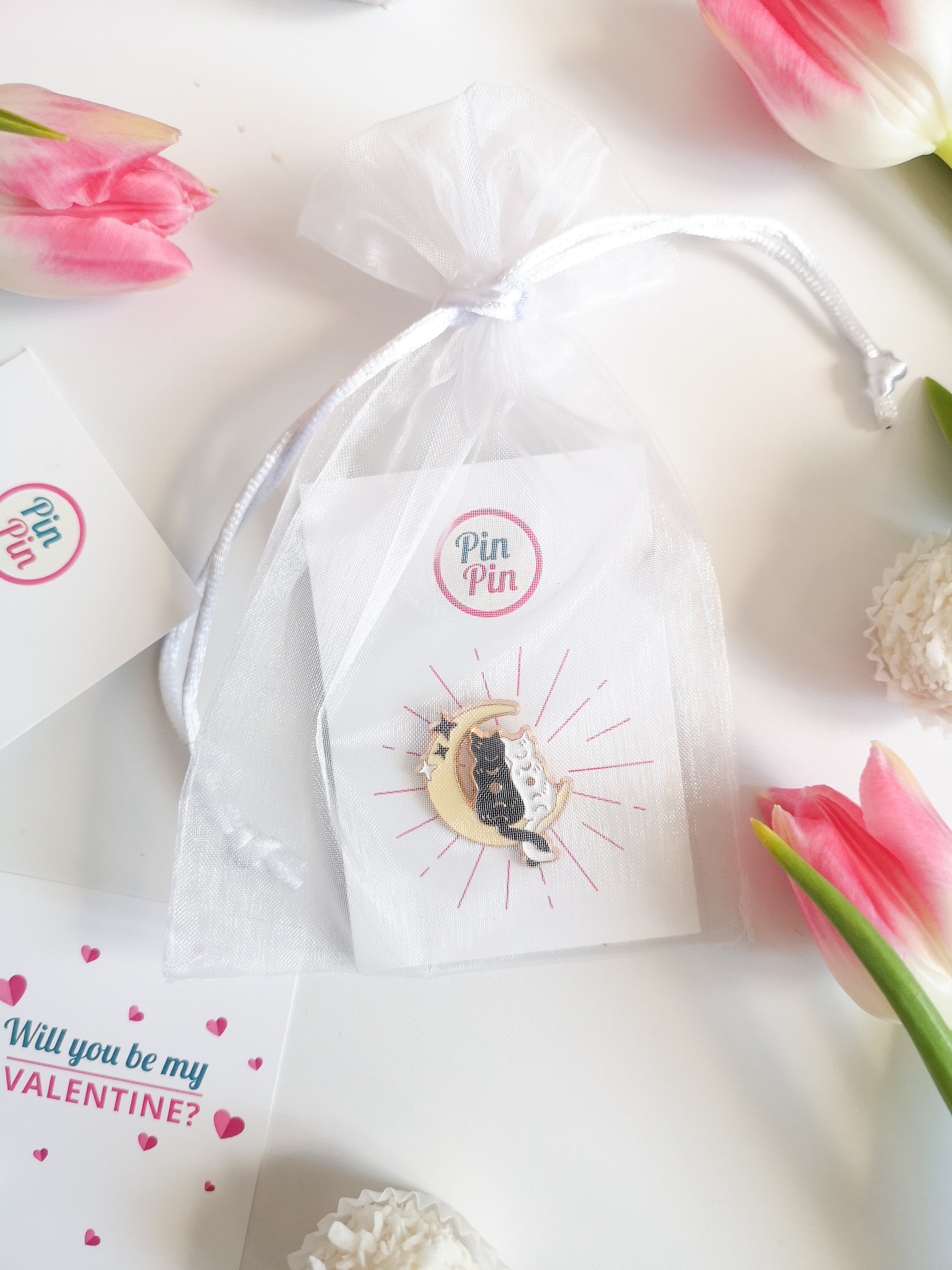 Pin Metalic Cat Lovers