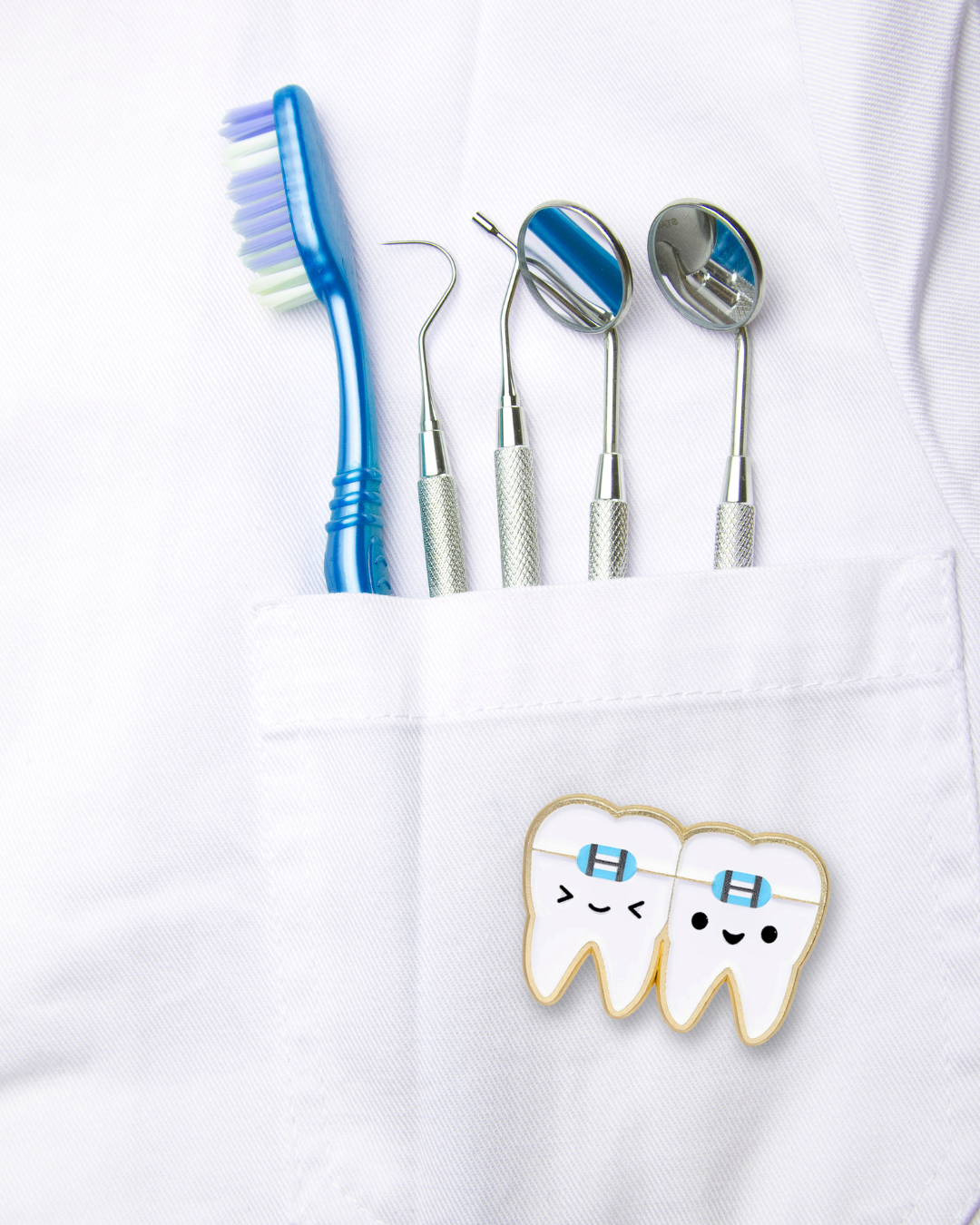 Pin Metalic Braced together