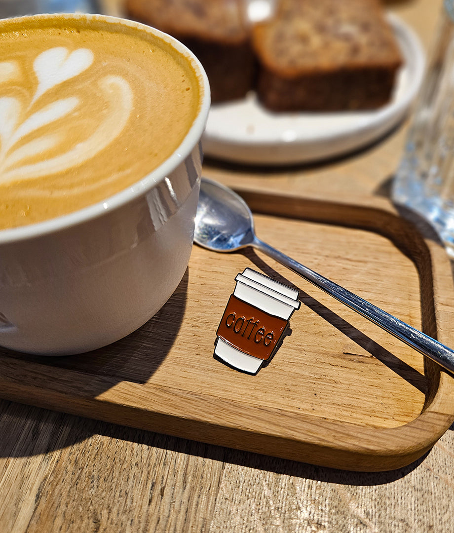 Pin Metalic Deja Brew