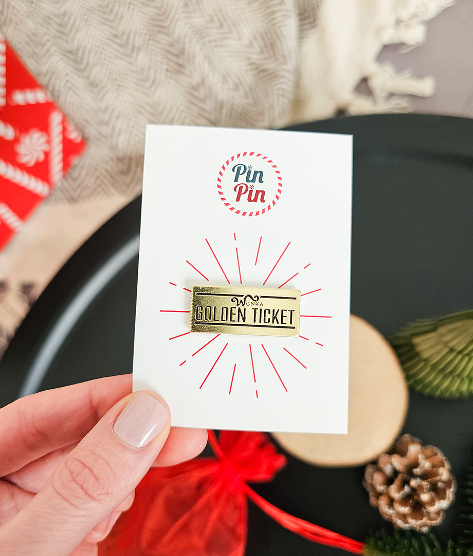 Pin Metalic Golden Ticket