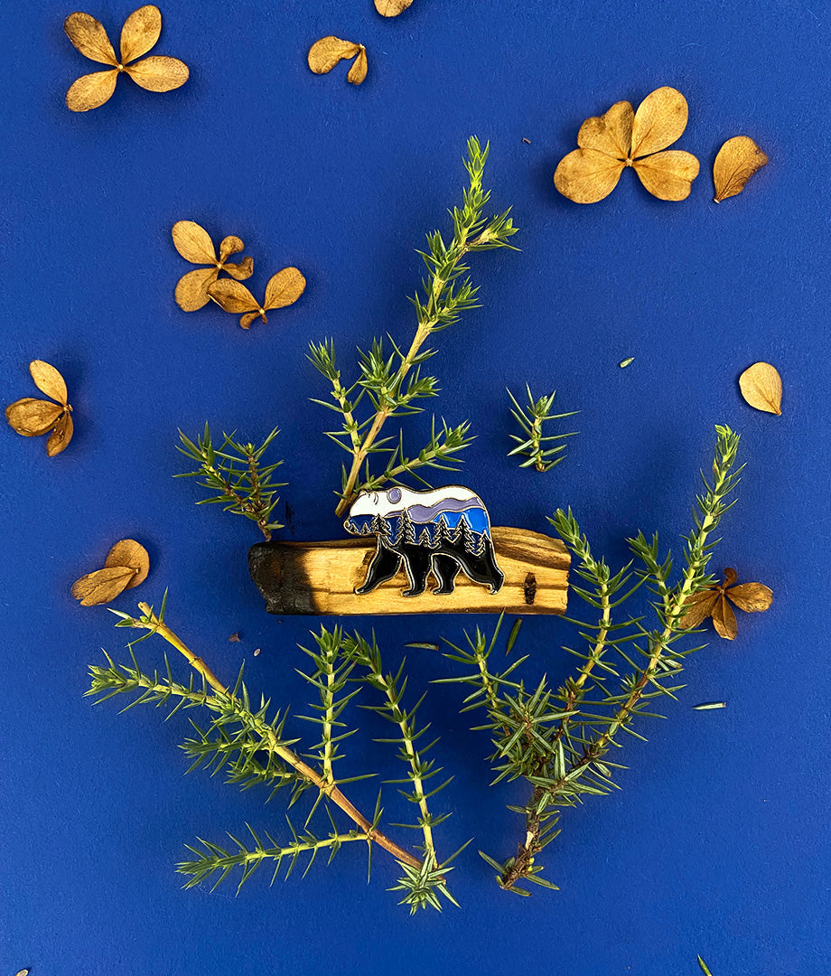 Pin Metalic Bear Country