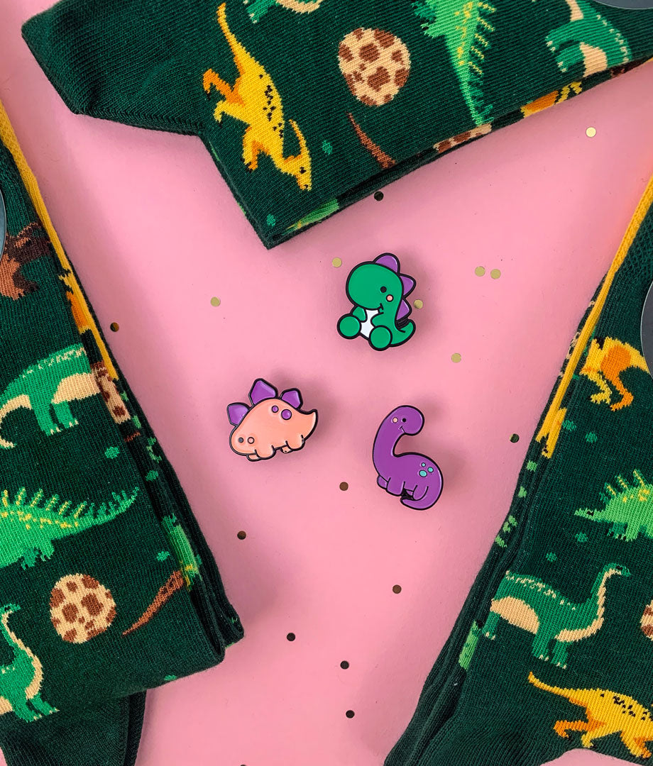 Pin Metalic Purple Baby Dino