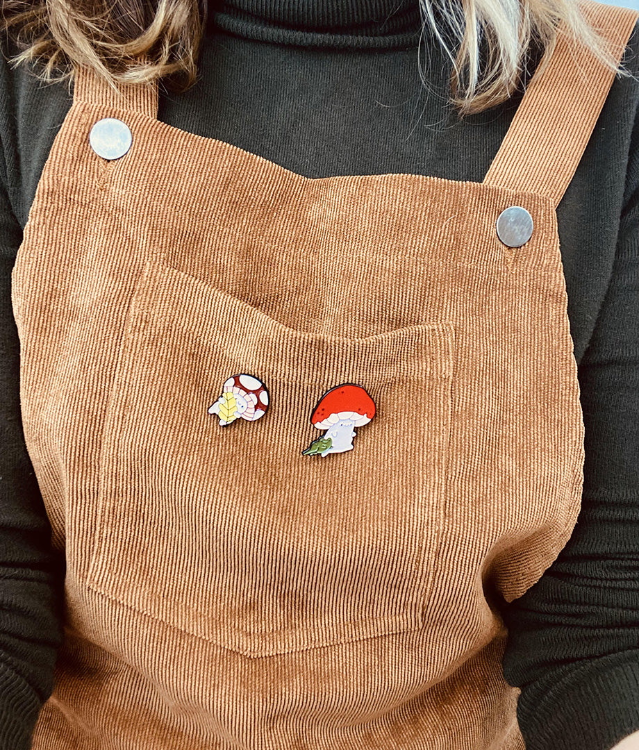 Pin Metalic Forest Friends
