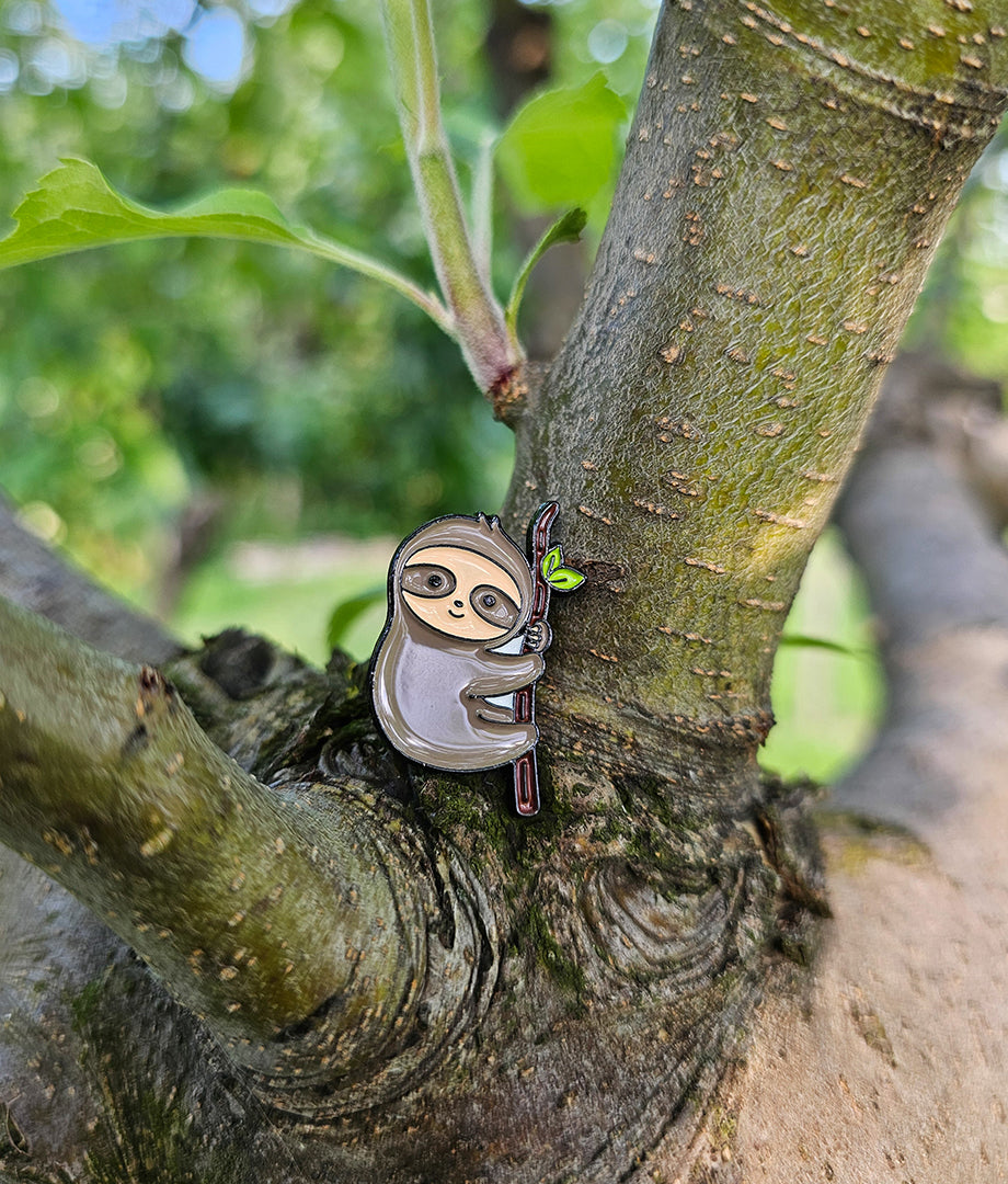 Pin Metalic Cute Sloth
