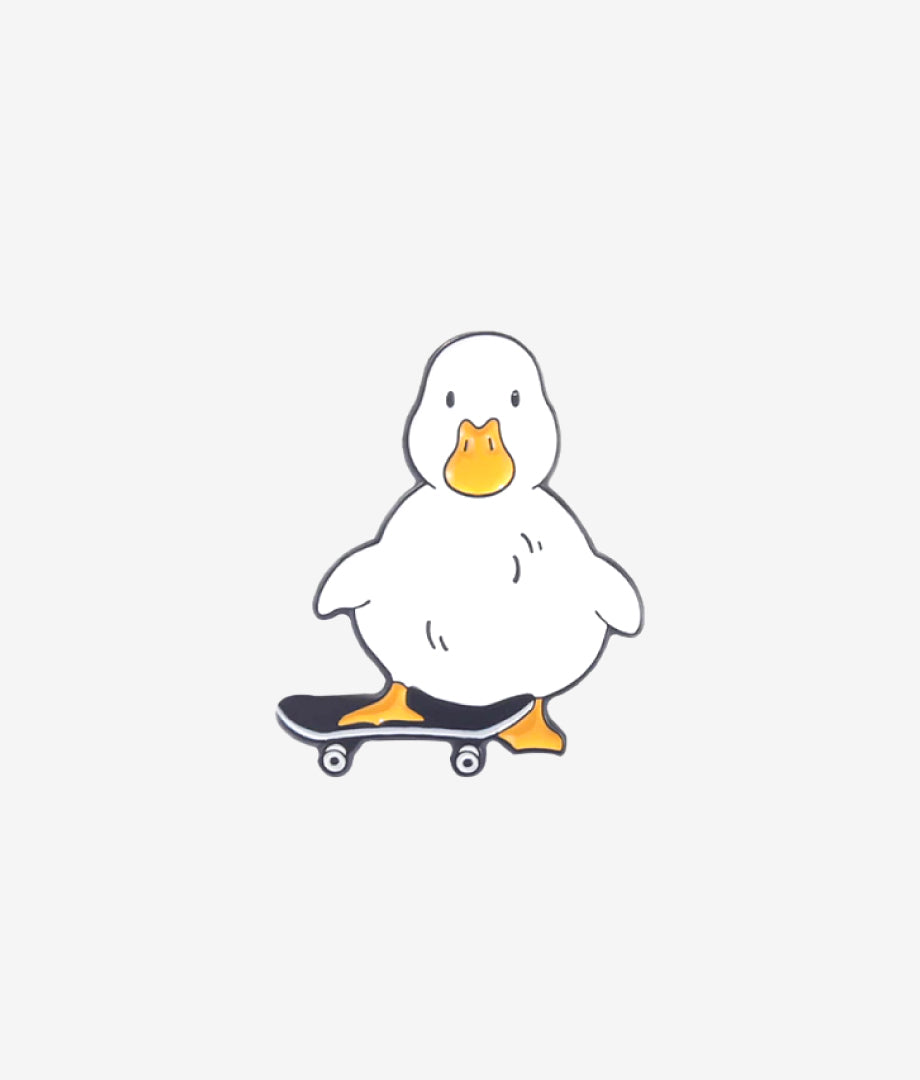 Pin Metalic Skateboarding Duck